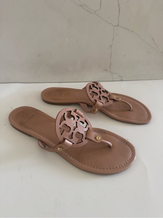 Tory Burch Shoes - TORY BURCH MILLER THONG LOGO SANDAL LEATHER SIZE 11